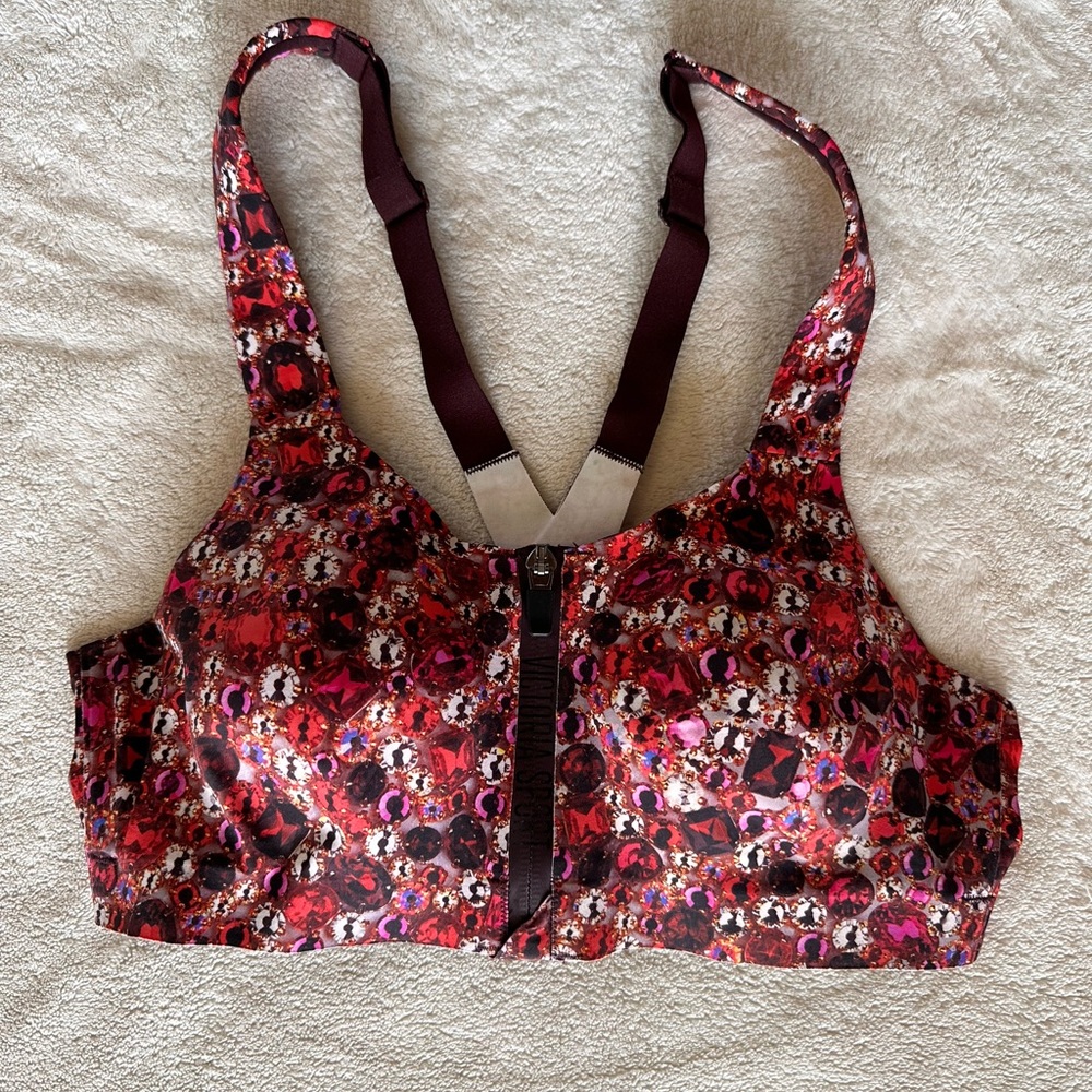 VS sport bra B32 never worn
